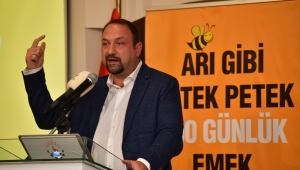 Başkan Gümrükçü’den belediye personeline 500 Gün Sunumu