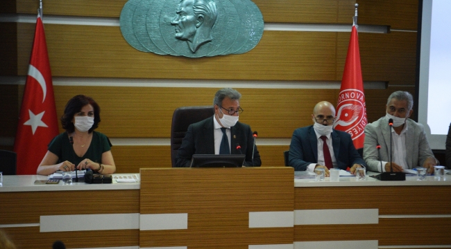 Başkan İduğ’dan başarılı gençlere ödül