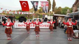 Bayraklı'da 'Cumhuriyet Bayramı' etkinliklerle kutlandı