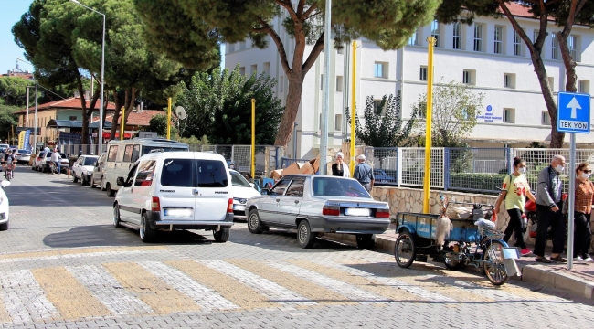 Enstitü Caddesi artık tek yön