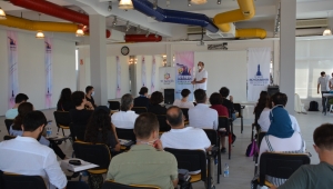 Gençlik derneklerinin temsilcileri İzmir’de buluştu