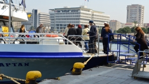 İzmir’de deniz ulaşımı yükseliyor