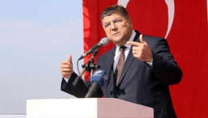Milletvekili Sındır, “milli değerlerimizle oynamaktan vazgeçin, altında kalırsınız”