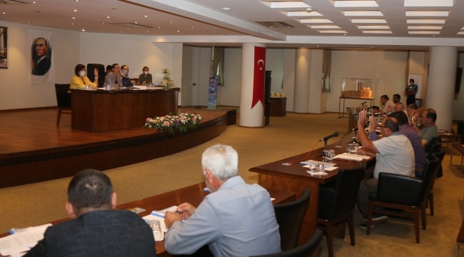 Selçuk Belediyesi meclisi tarihinde bir ilk yaşandı