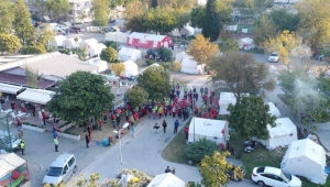 Bayraklı Ata’sını andı