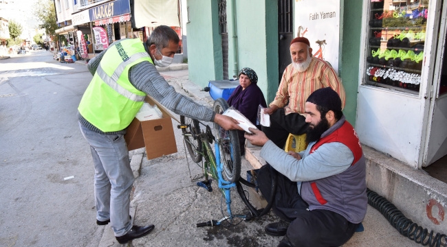 Bornova Belediyesi’nden yarım milyon maske