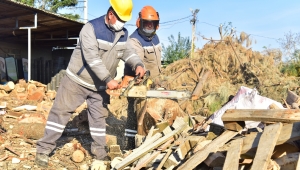 Bornova’da ihtiyaç sahiplerine sıcak destek