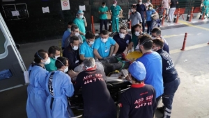 EÜ deprem yaralarını sarmaya devam ediyor