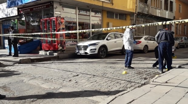 Husumet olan 2 kişi arasında silahlı kavga 1 kişi bacağından yaralandı