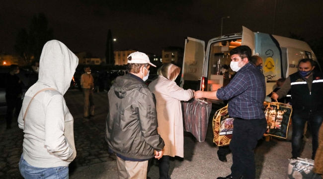 İzmir dayanışmasında Buca Belediyesi nöbette