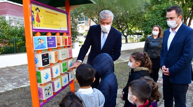 Narlıdere parklarına ‘Çocuk Hakları’na özel oyuncak