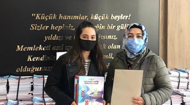 BAŞKAN SANDAL’DAN BAYSEM’Lİ ÖĞRENCİLERE SINAVLARA HAZIRLIK KİTABI