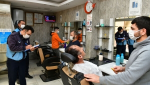  Çiğli’de Berber ve Kuaförlere Koronavirüs Denetimi