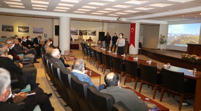 EFES KARİYER İŞ ARAYANLAR İLE İŞVERENLERİ BULUŞTURUYOR 