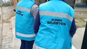 KINIK BELEDİYESİ CORONAVİRUS YAKALANAN VATANDAŞLARA HİJYEN VE ERZAK PAKETİ DAĞITIYOR 
