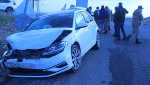 Otomobiller çarpıştı: 5 yaralı