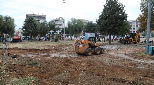 Rafet Şenbaydur Parkı yenileniyor