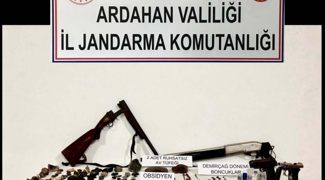 Ardahan'nın Hanak ilçesinde tarihi eserleri satmak isterken yalanladılar