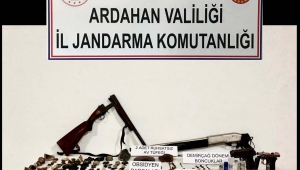 Ardahan'nın Hanak ilçesinde tarihi eserleri satmak isterken yalanladılar