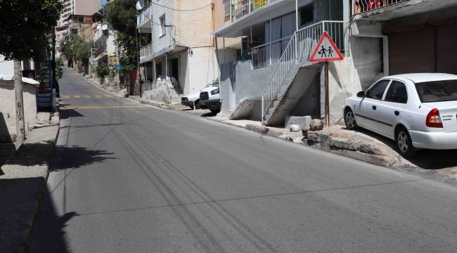 Bayraklı’ya 1 yılda 90 bin ton asfalt, 35 bin metrekare kilit parke