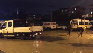 Buca Belediyesi geceden sabaha sağanağa karşı seferber oldu