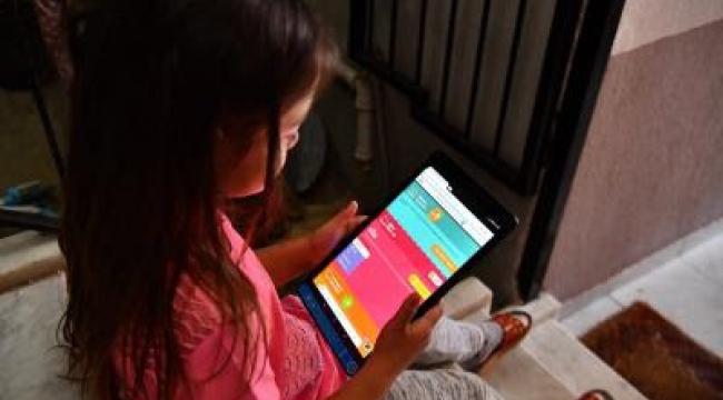 Büyükşehir iki bin tabletin dağıtımına başladı
