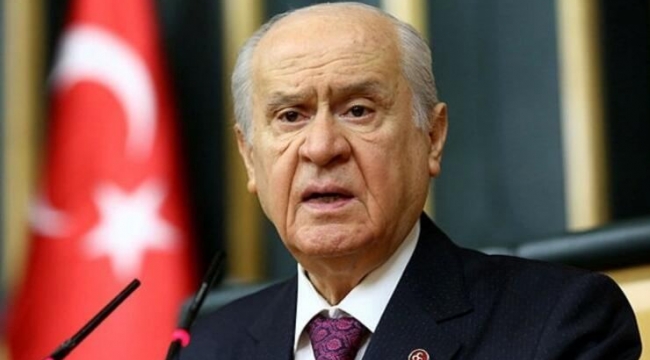 Devlet Bahçeli'den HDP ve Cumhur İttifakı açıklamasıMHP Genel Başkanı Devlet Bahçeli, sosyal medya hesabından HDP ve Cumhur İttifakı hakkında açıklamalarda bulundu.