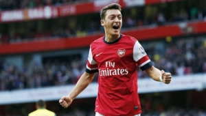 İngiltere'de gündem Mesut Özil: 'Rekor ücretle geldi, bedavaya gidiyor!'