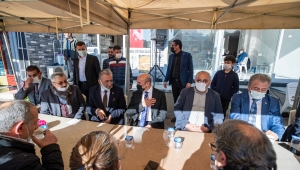 Başkan Soyer’den şehit ailesine taziye ziyareti