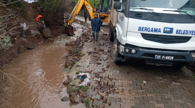 Bergama’daki dere taşkınlarına anında müdahale