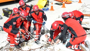 Çiğli’de Mahalle Arama ve Kurtarma Ekipleri Kuruluyor