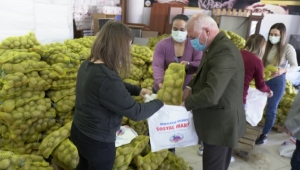 Kemalpaşa Belediyesi Sosyal Yardımlarda Hız Kesmiyor