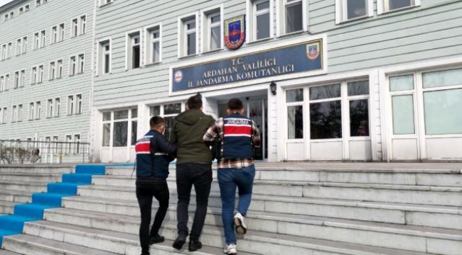 Ardahan merkezli operasyonda aranan 3 FETÖ/PDY ve PKK/KCK şüphelisi yakalandı