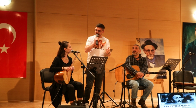 Buca Belediyesi’nden şiir gününde Aşık Veysel dinletisi 