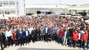 Çiğli’de 29 Yıl Sonra Bir İlk Gerçekleşti: İşçilerin Promosyon Hasreti Son buldu