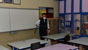Çiğli’de “Yüz Yüze Eğitim İçin” Dezenfekte Çalışmaları Sürüyor