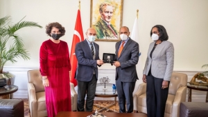 Ekonomi, sağlık ve kültür alanında Küba - İzmir ilişkileri güçleniyor