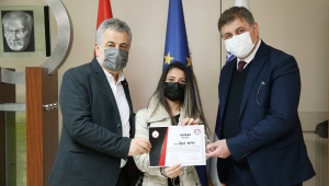 Karşıyaka’da ‘eczane destek personeli’ yetişiyor 