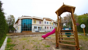 Bayraklı Yeni Parklara Kavuşuyor