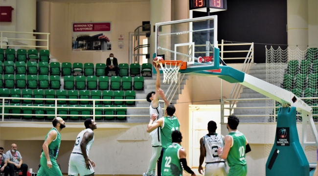  Bornova Belediyespor'dan Play-Off yolunda kritik galibiyet