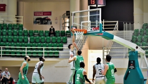  Bornova Belediyespor'dan Play-Off yolunda kritik galibiyet