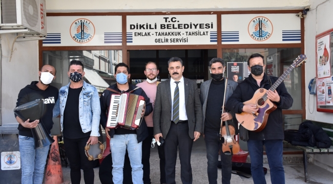 Dikili Belediyesi’nden Müzisyenlere Destek