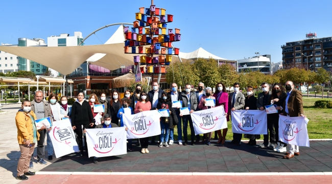Gümrükçü AIESEC’li Gençlere Evini Açan Ailelerle Buluştu