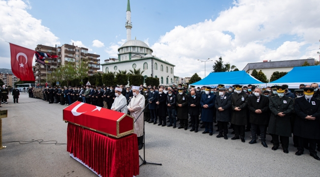 İzmir şehidini uğurladı