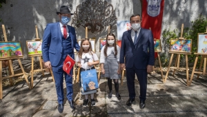 Konak’ta 23 Nisan Resim Yarışması Ödülleri minik sahipleri ile buluştu