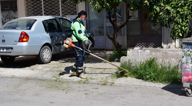 Narlıdere'nin parklarına bahar bakımı!