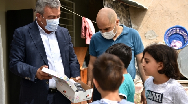 Bayramlıklar Bornova Belediyesi'nden