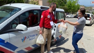 Kuşadası Belediyesi'nden Tam Kapanmada Büyük Dayanışma Örneği