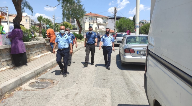 Bayraklı Zabıtası Pazar Yerleri Çevresinde Denetim Yaptı