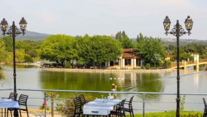 Buca Göl Restoran yenilenen yüzüyle kapılarını açtı